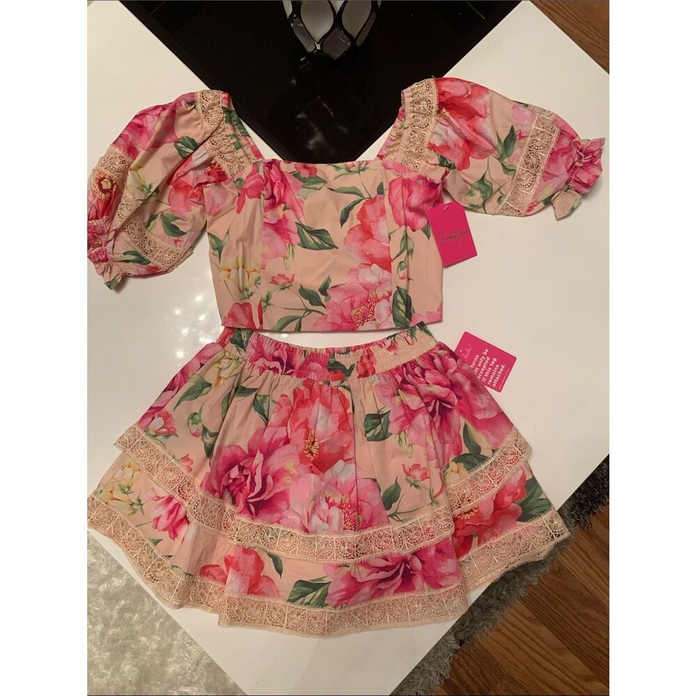 NWT Buddy Love Pink Floral 2Pc Set Lace Trim Skirt /Crop Top Size S/10